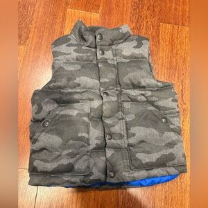 Camo Gap vest